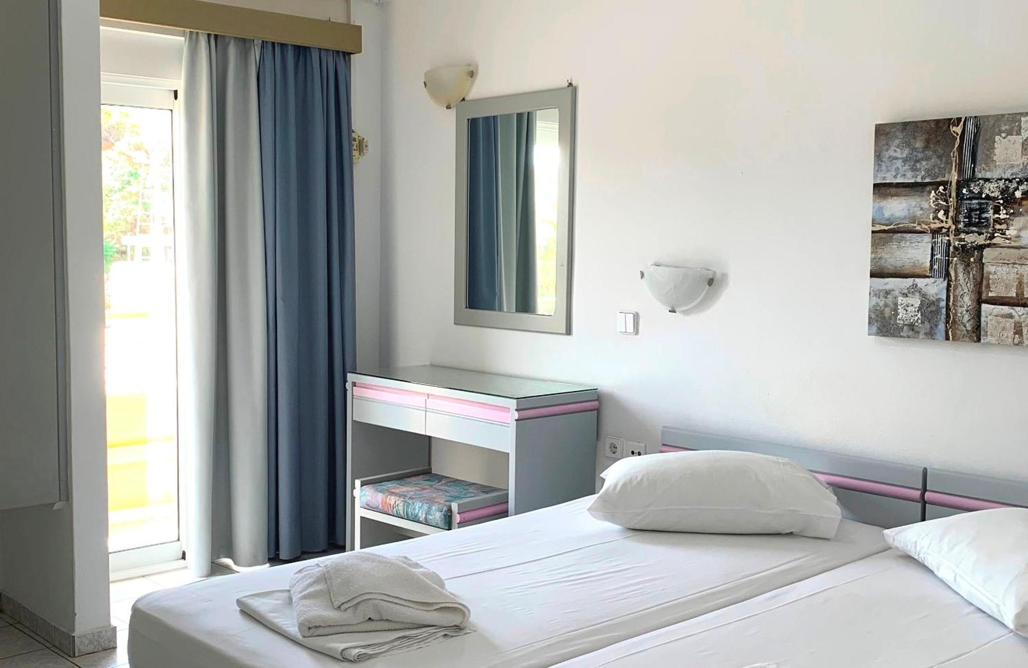 Ermis Suites Platanés Pokoj fotografie